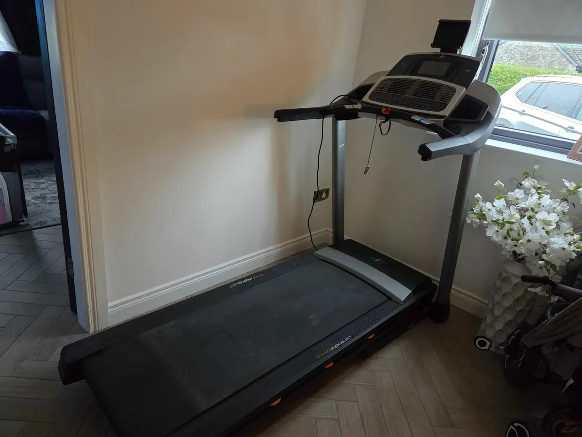 Treadmill - Image 2