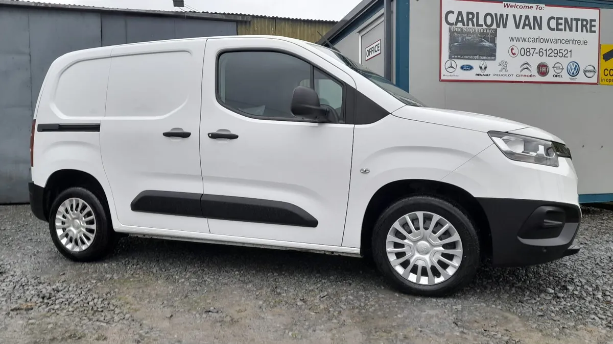 211 Toyota Proace City 1.5 d Icon - Image 1