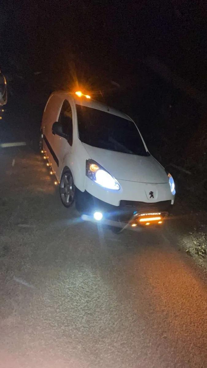 Peugeot Partner Van - Image 3