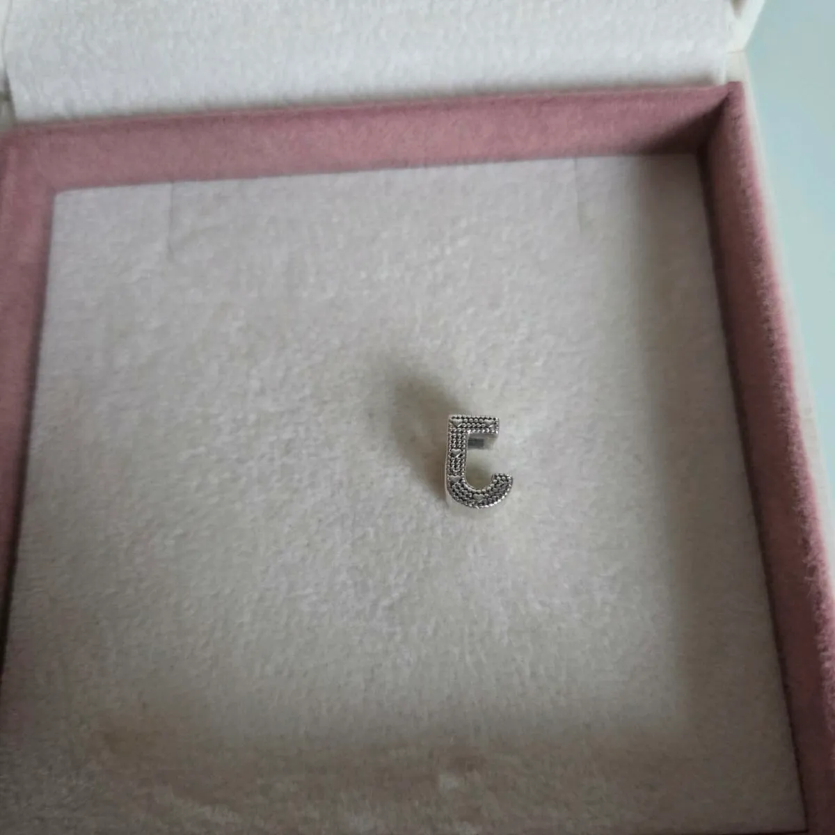 Pandora charm letter J - Image 1