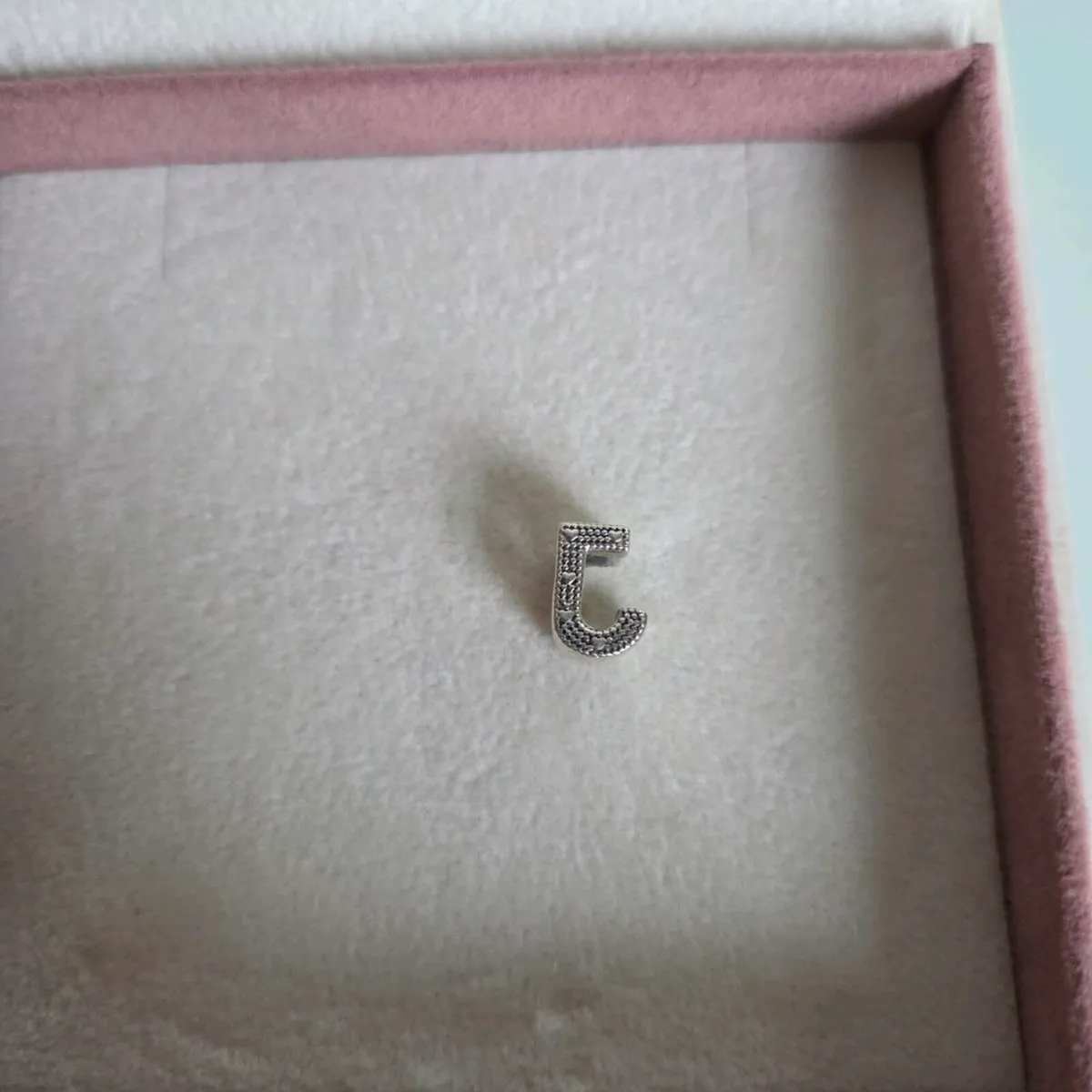 Pandora charm letter J - Image 4