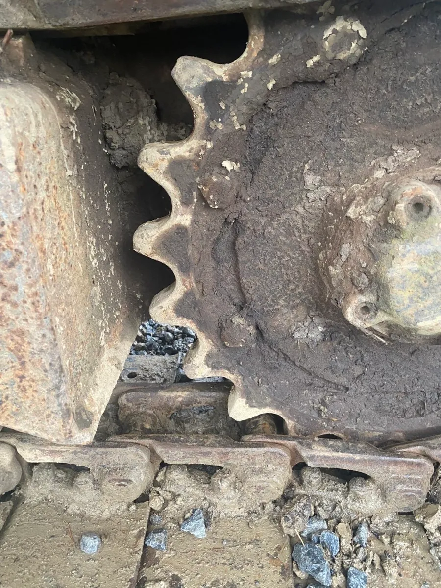 Kubota 5 ton digger - Image 4