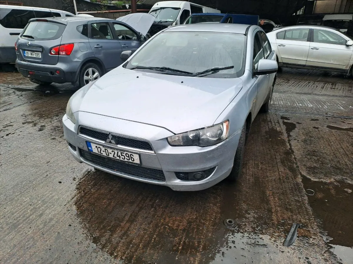 12 Mitsubishi Lancer 1.8 dsl breaking for parts - Image 1