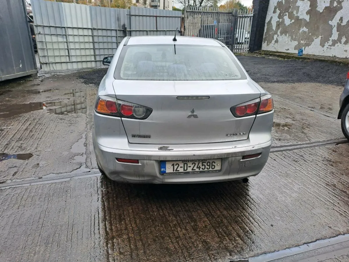 12 Mitsubishi Lancer 1.8 dsl breaking for parts - Image 4
