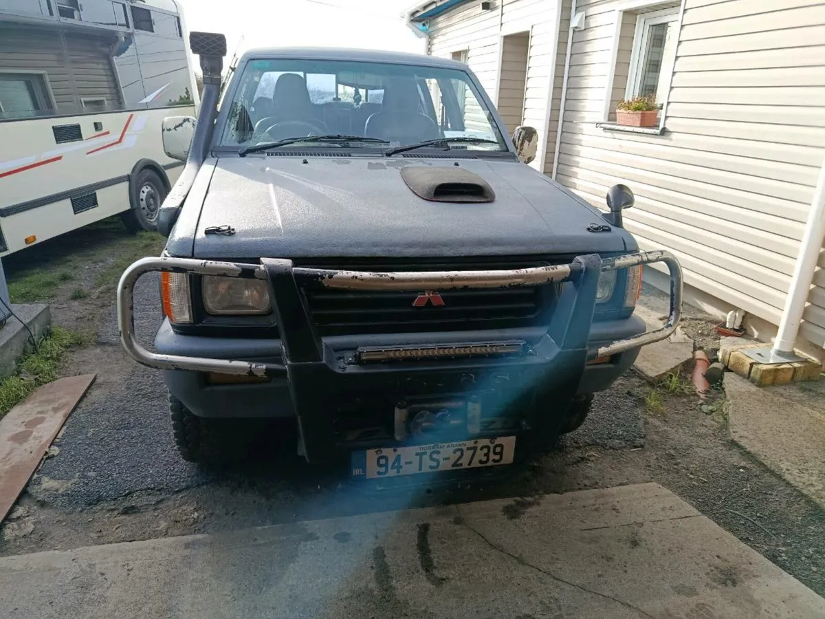 Mitsubishi L200 2.5 4WD (Strada Japan import) - Image 1
