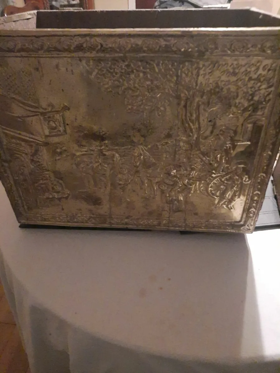 Vintage log box and magazine rack - Image 3