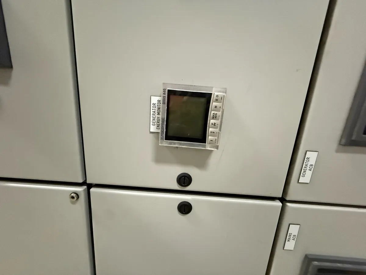 Automatic changeover switch 1600A - Image 4