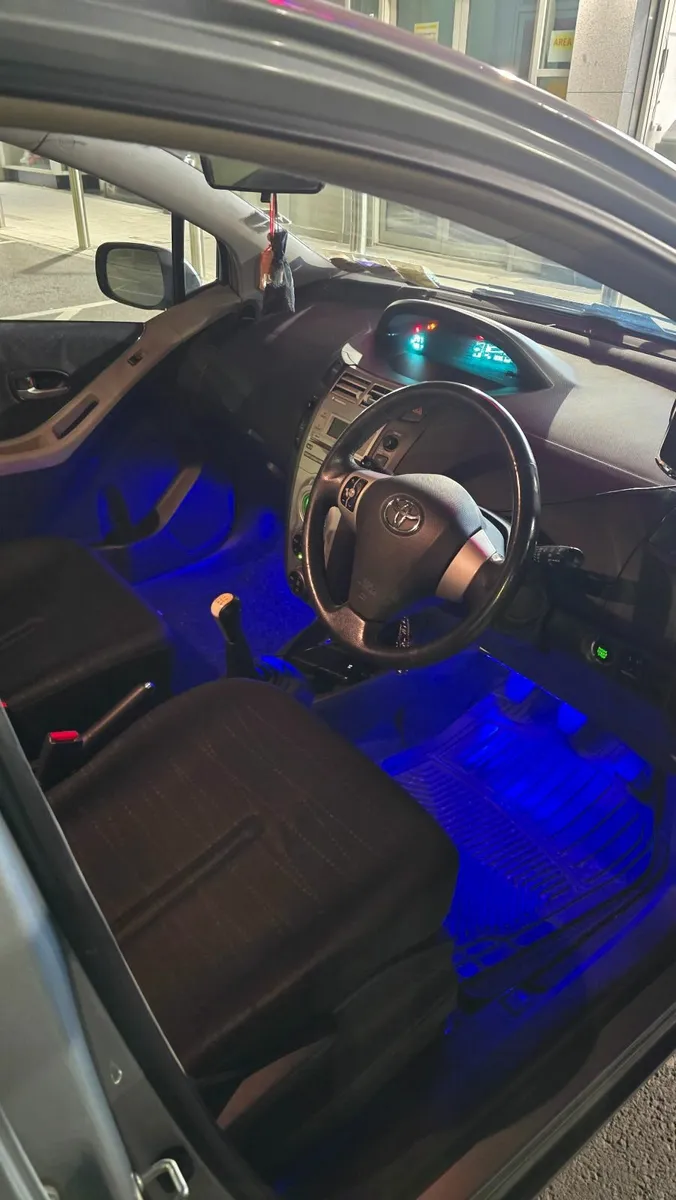 Toyota Yaris 2006 - Image 4