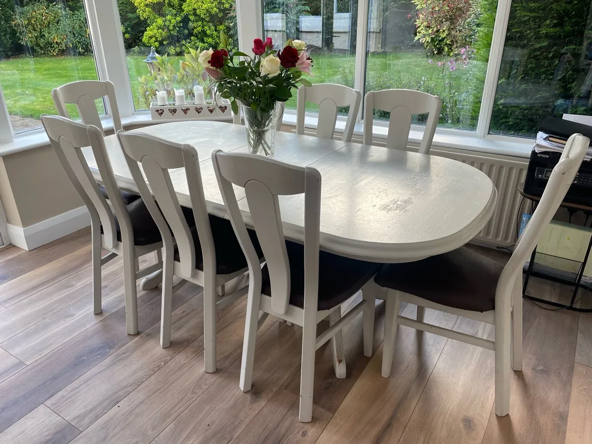 Dining Table & 8 Chairs - Image 1