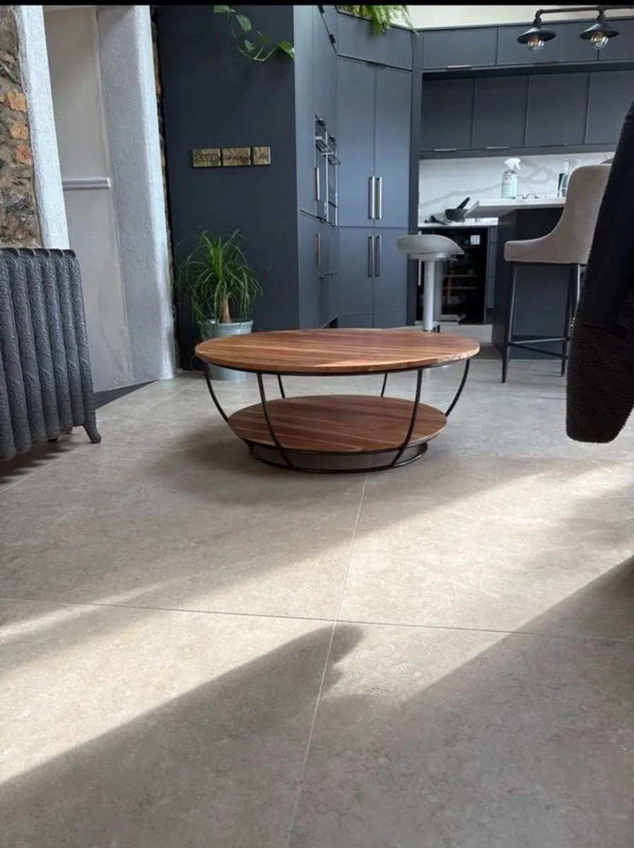 Round coffee table with storage - Image 1