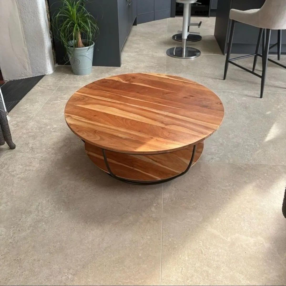 Round coffee table with storage - Image 2