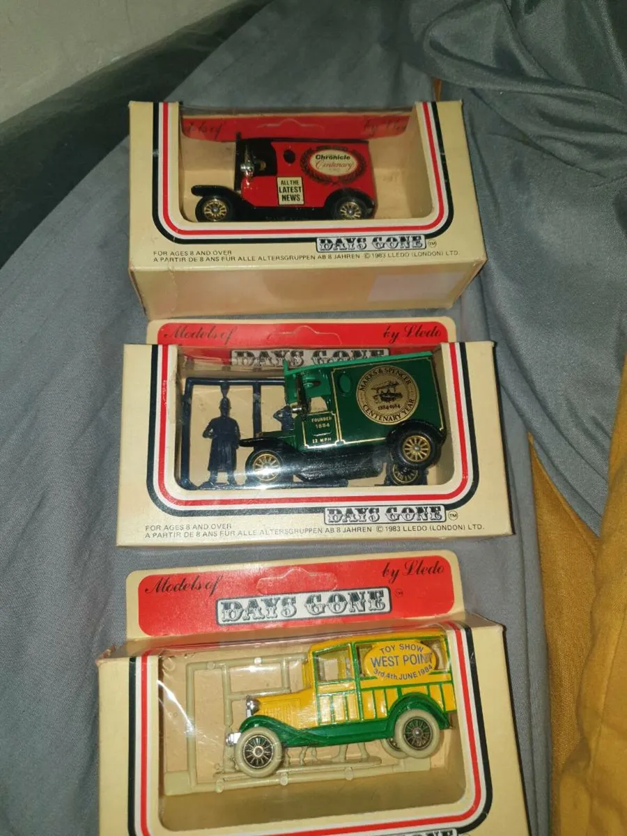 3 DAYS GONE BUY DIE.CAST.. - Image 1