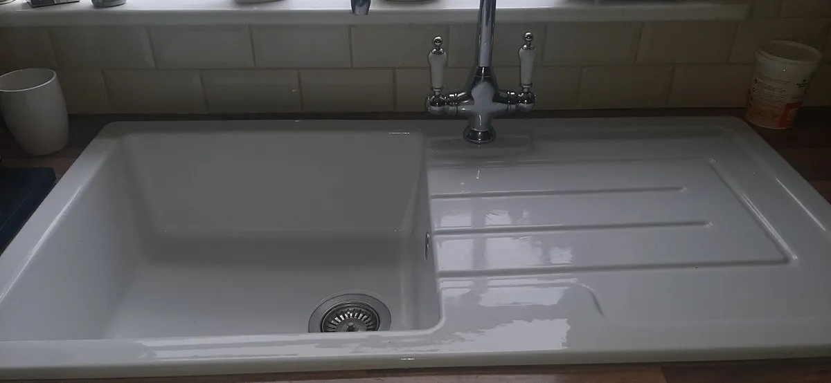 Ceramic white sink - Image 3