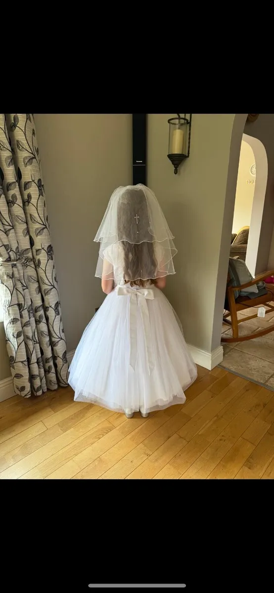 Girls Communion Dress - Image 3