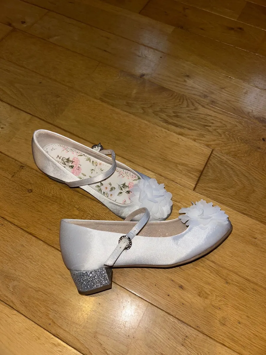 Girls Communion Dress - Image 4