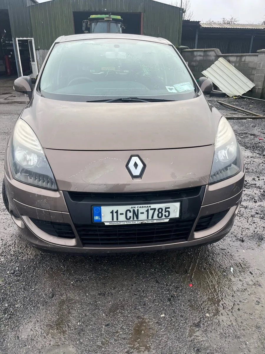 2011 Renault scenic - Image 4
