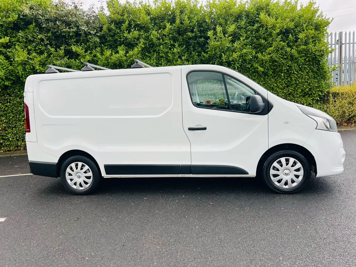 2017 Renault Traffic Dci 120 Bussines - Image 2