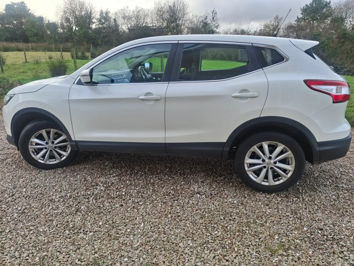 Nissan Qashqai 2017 - Image 1