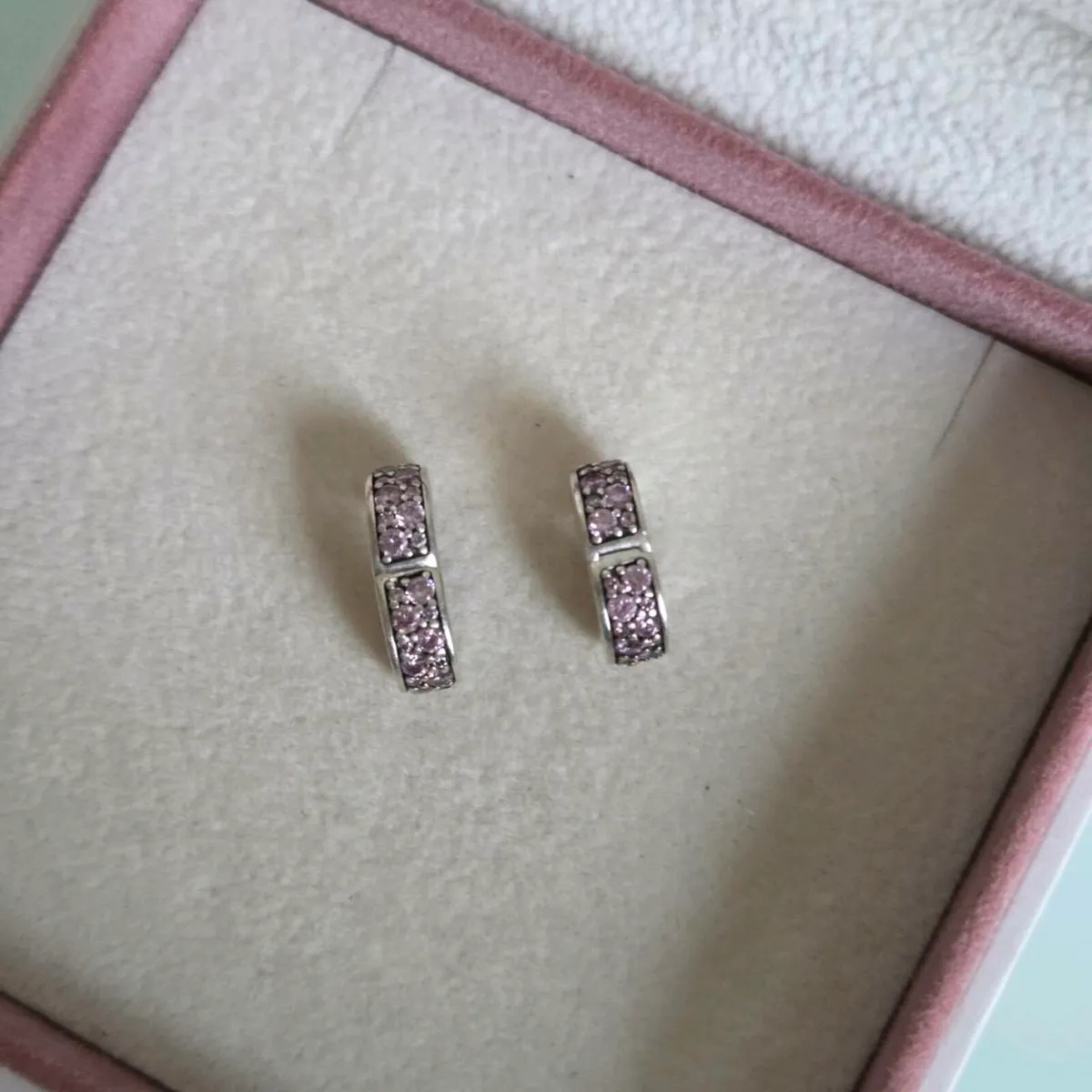 Pandora charm clips sparkly pink - Image 1