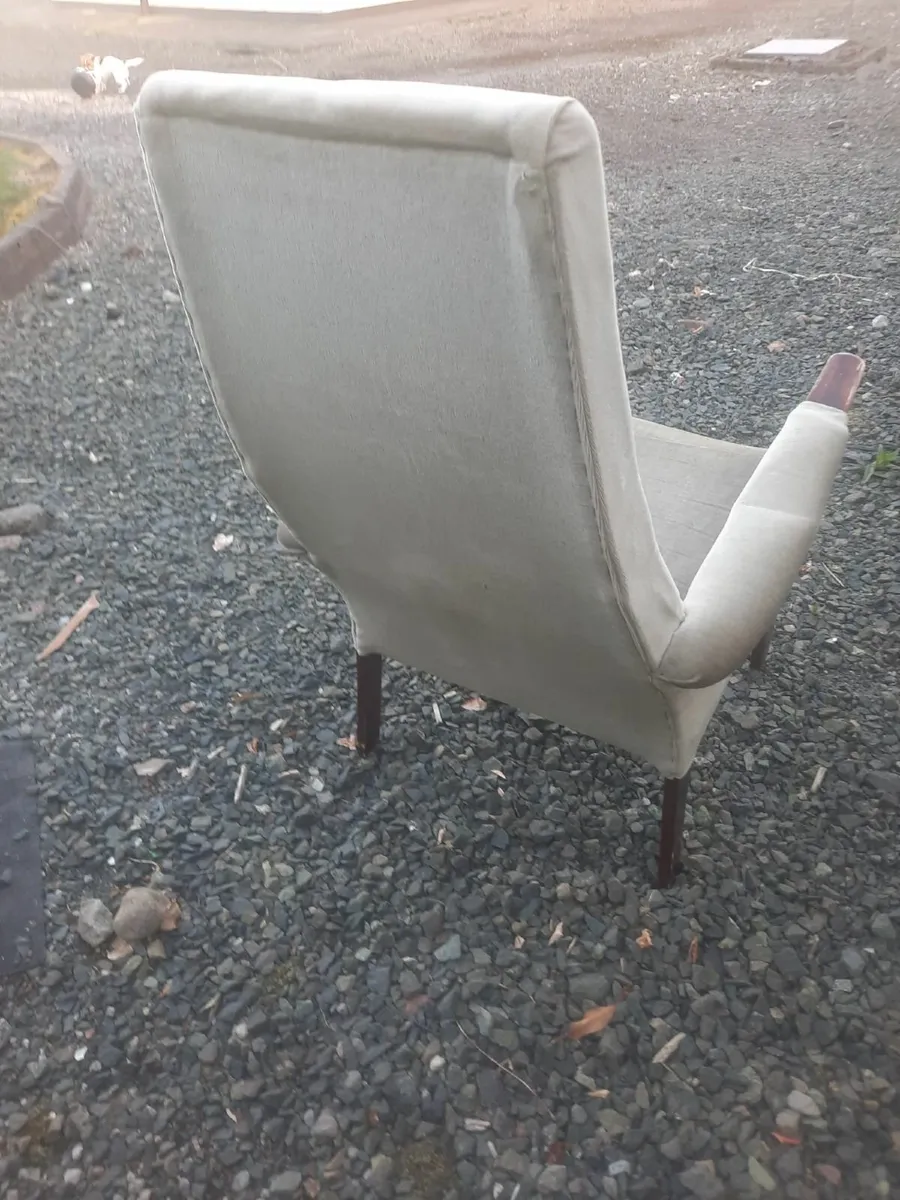 Vintage armchair - Image 2