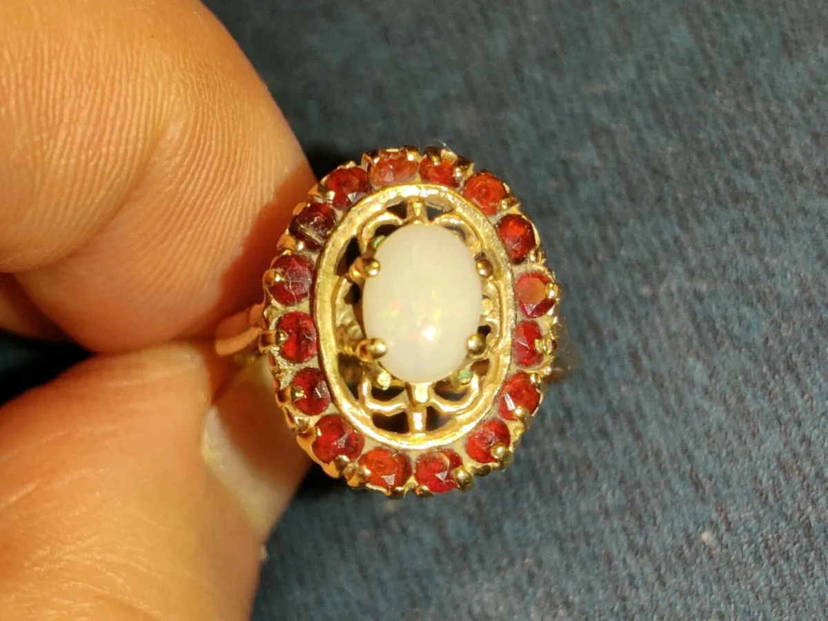 EDWARDIAN OPAL & GARNET, 9CT Thick Gold Dress Ring - Image 1