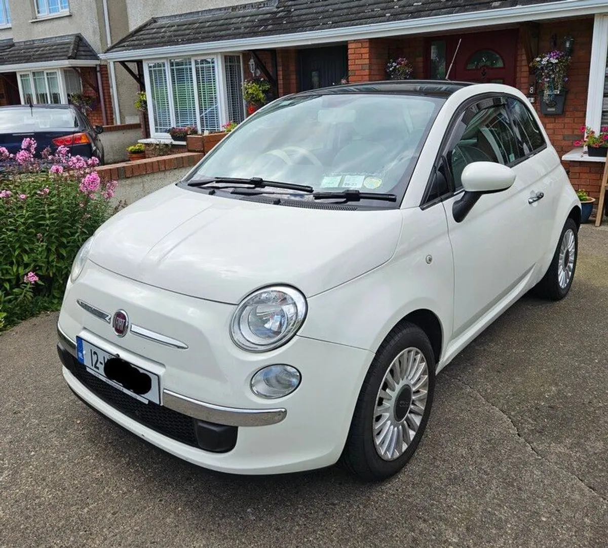 2012 Fiat 500 Lounge 1.2L - Image 1