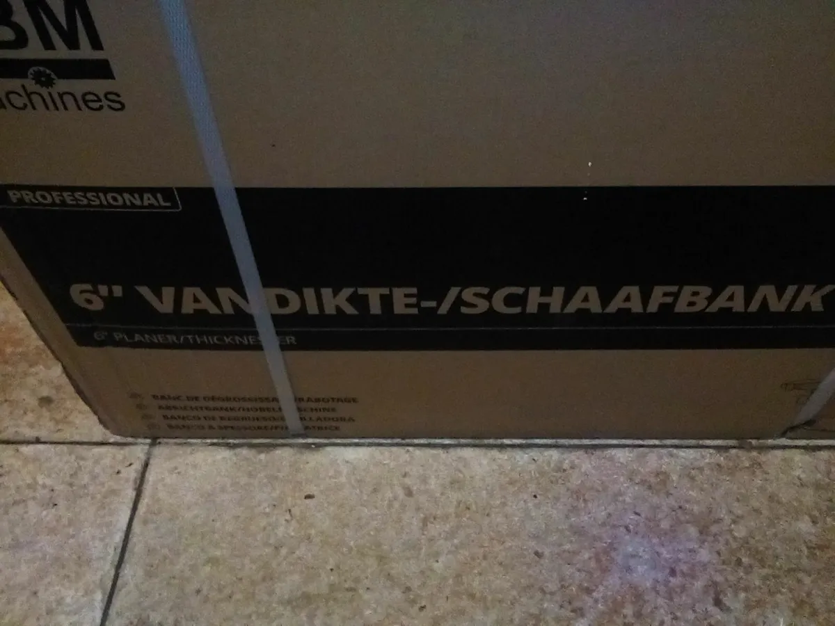 6 inch planer thicknesser ,new in box - Image 2