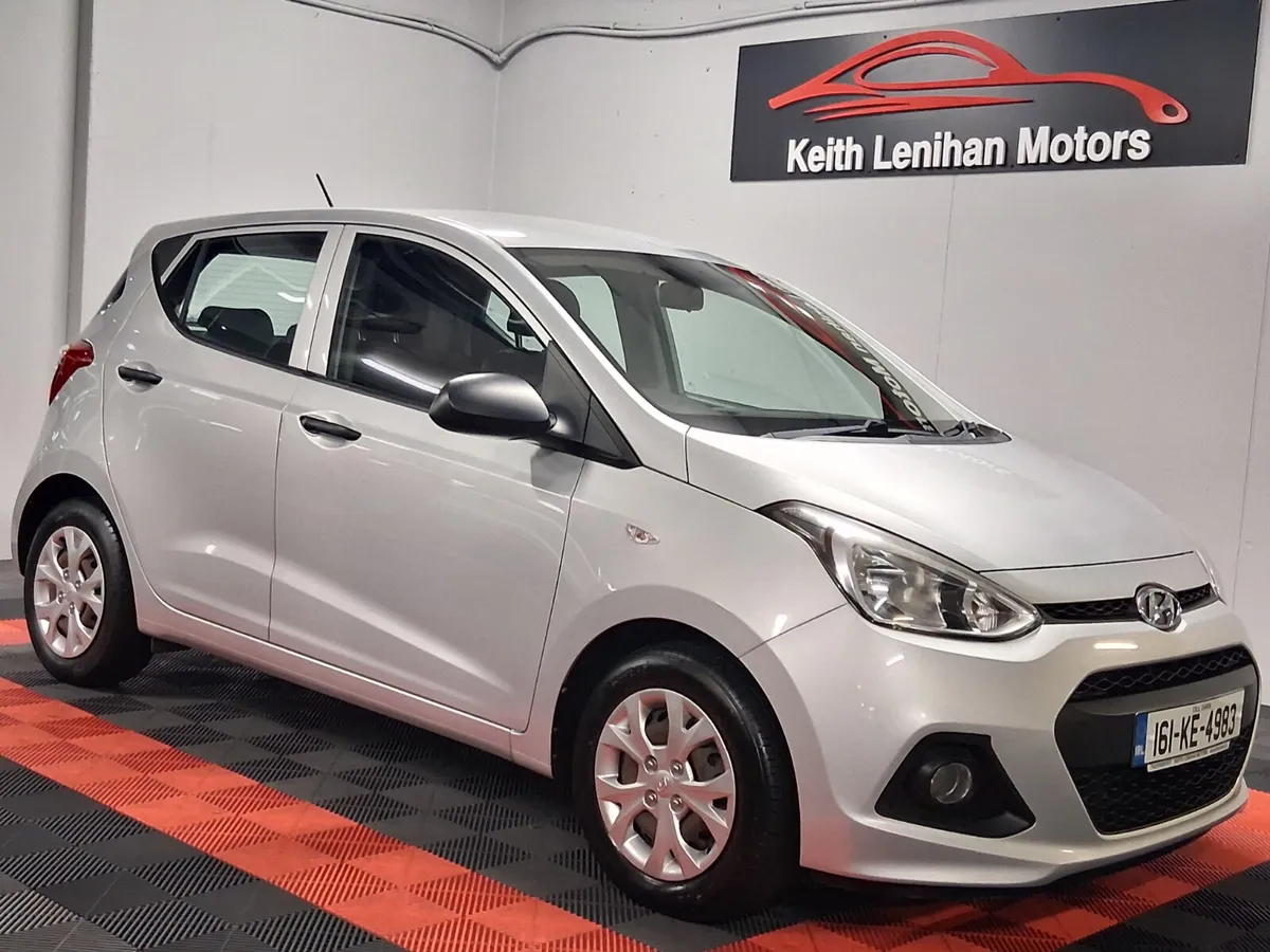 2016 Hyundai i10 **FINANCE AVAILABLE** - Image 1