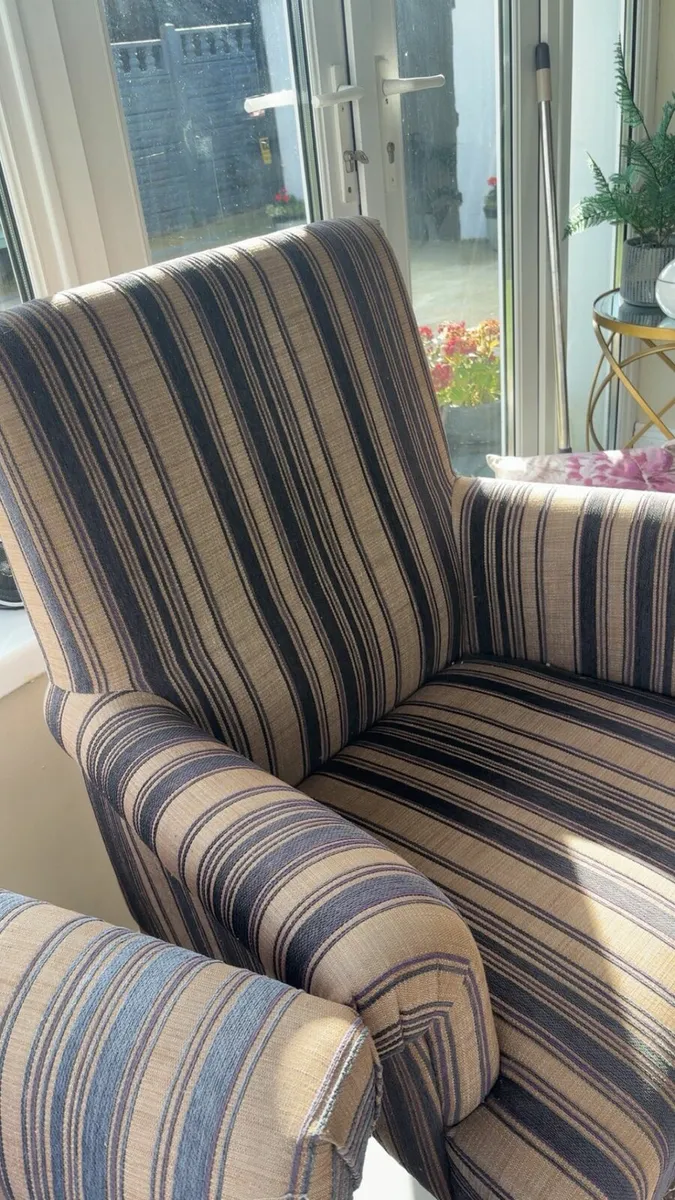 2 x Arm Chairs - Image 4