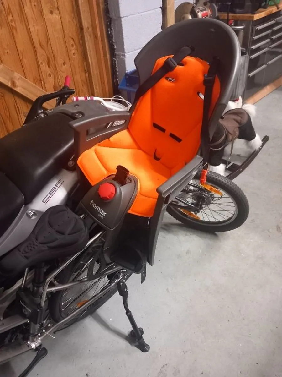 Hamax Child Bike Seat - Image 1