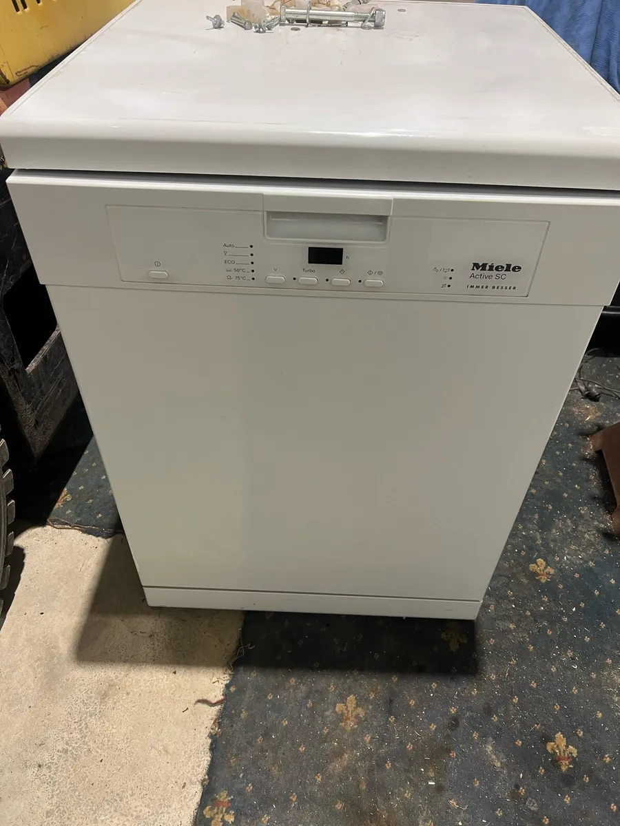 Dishwasher - Image 1
