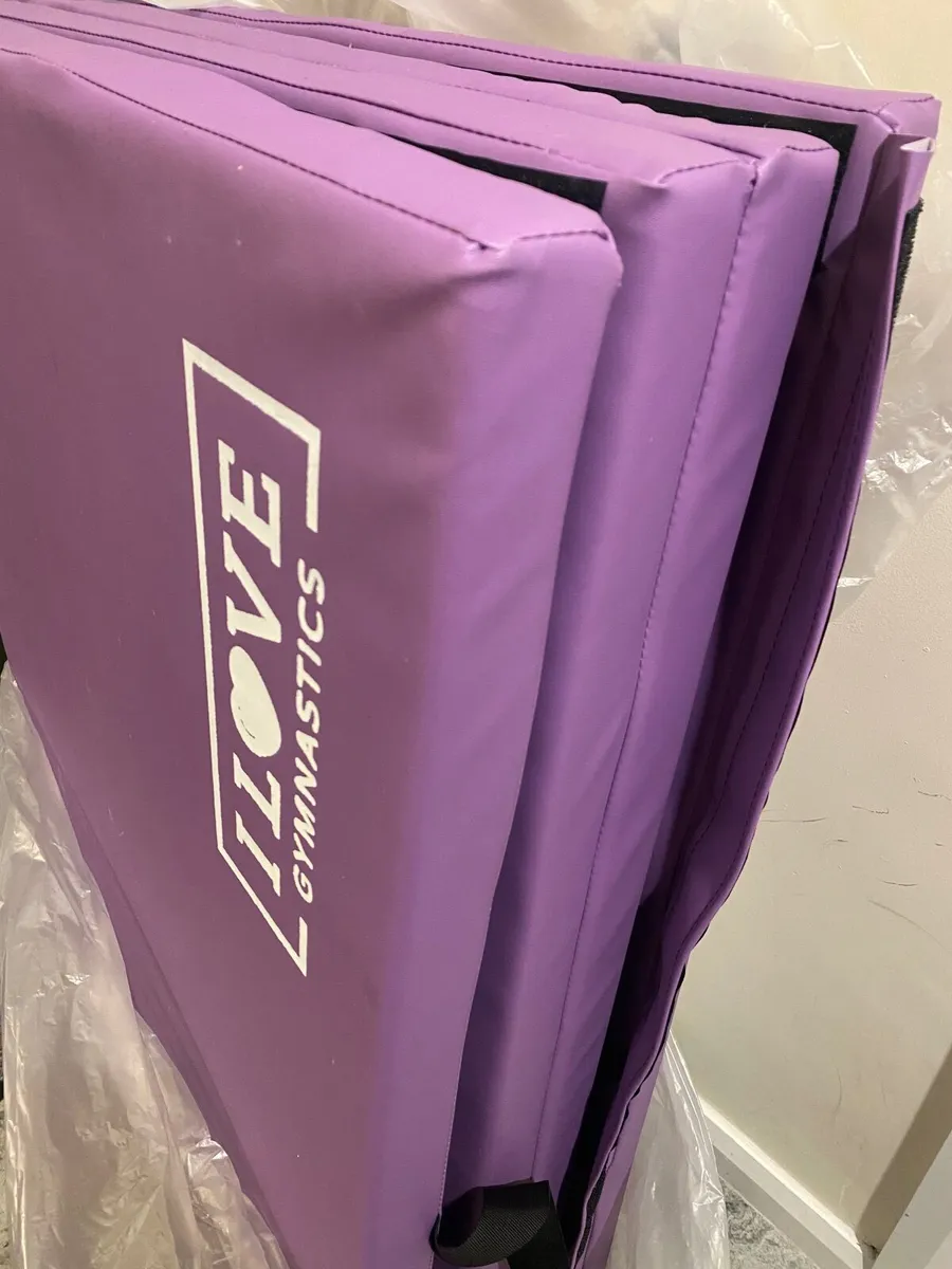 Foldable gymnastics mat - Image 2