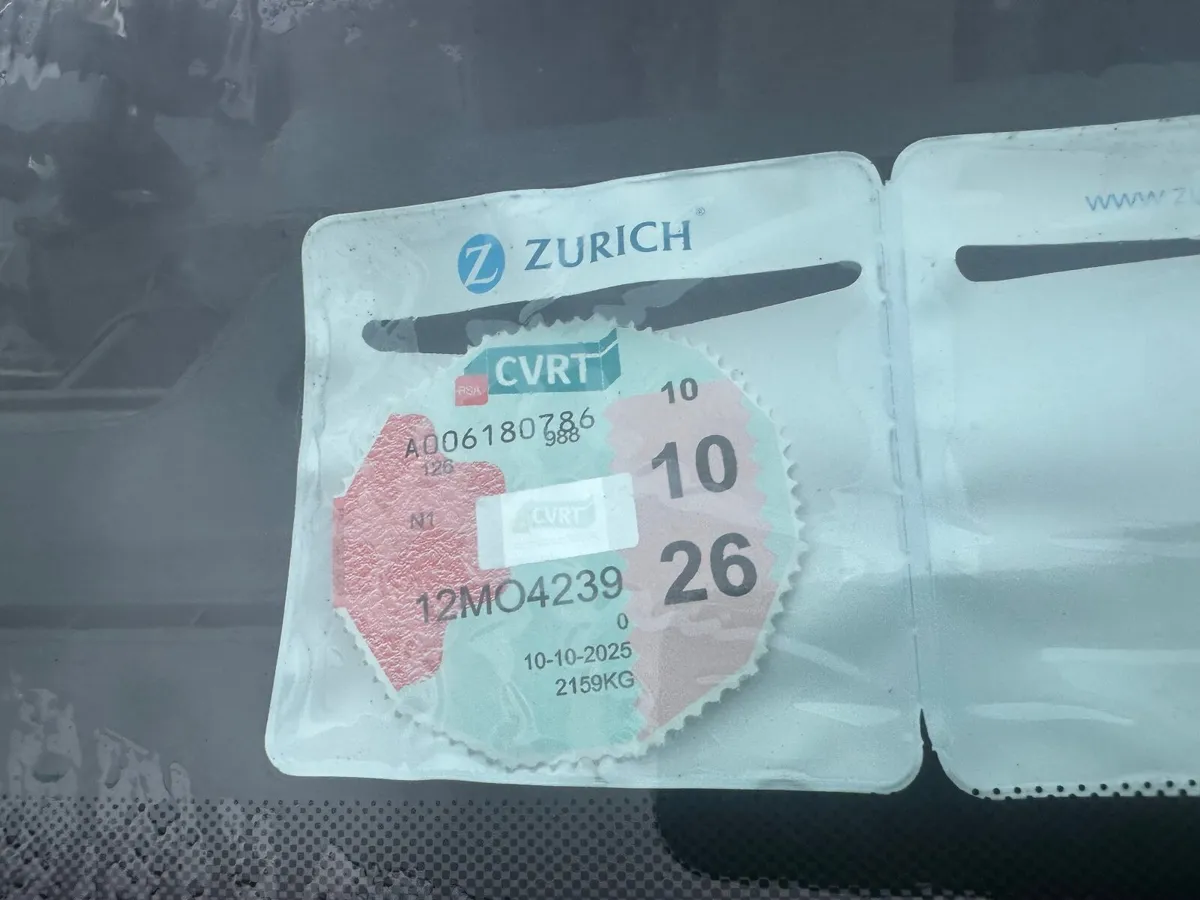 Volkswagen Caddy 2012 - Image 2