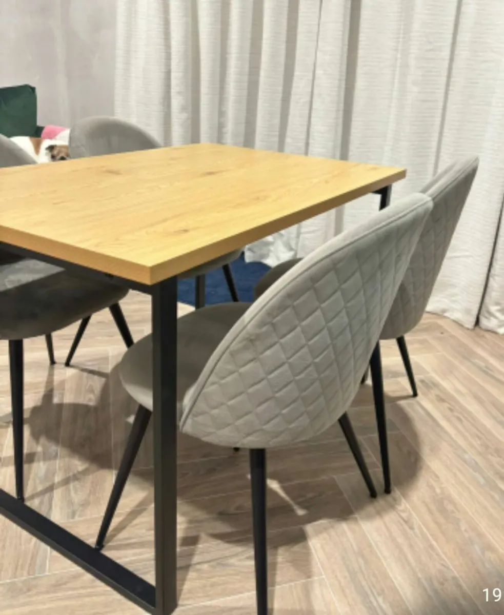 Dining table & 4 chairs - Image 4