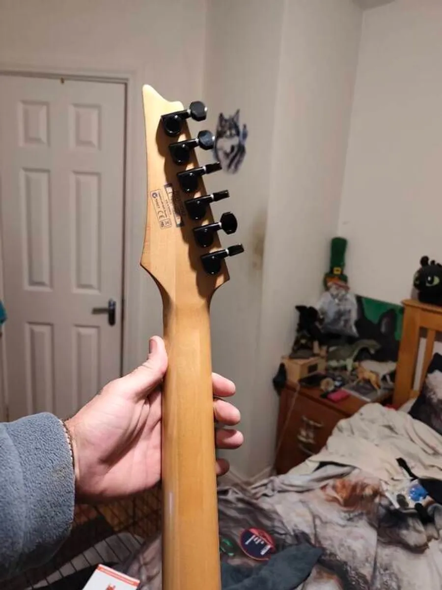 Guitar Ibanez Rg Serie - Image 4