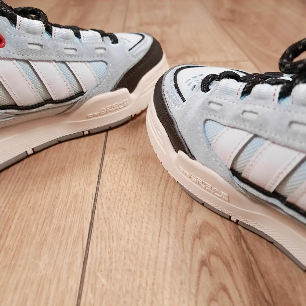 Adidas Adi2000 Blue Low Top Chunky Trainers 4.5UK - Image 4