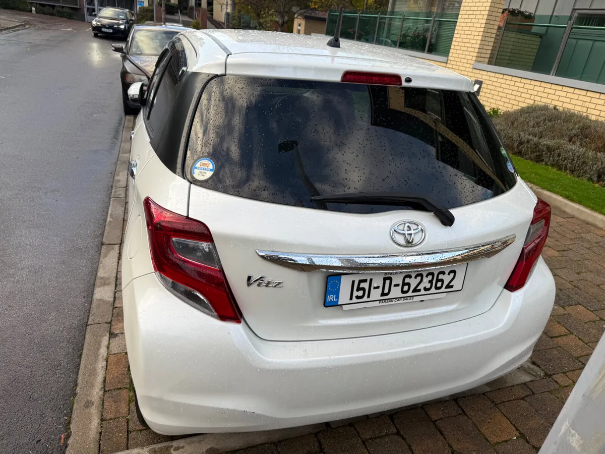 Vitz Auto/Push Start / Security Tracker device 44k - Image 4