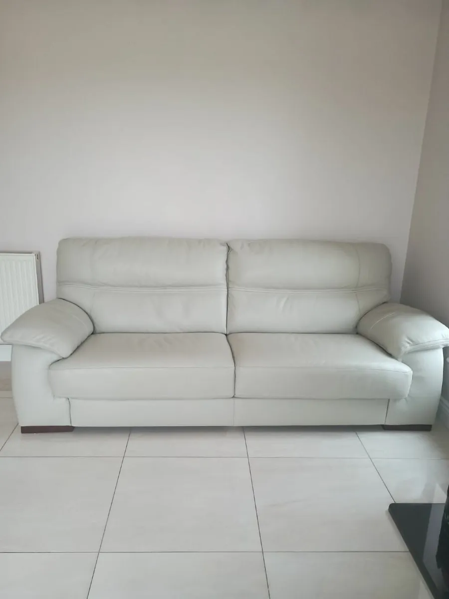 Leather sofa and oak tv unit - Image 1