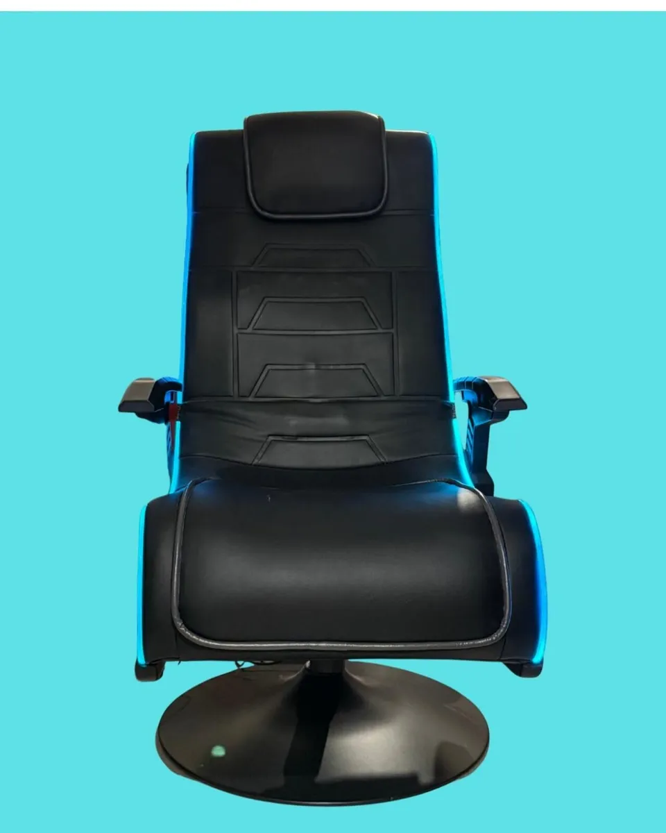 XROCKER GAMING CHAIR - Image 1