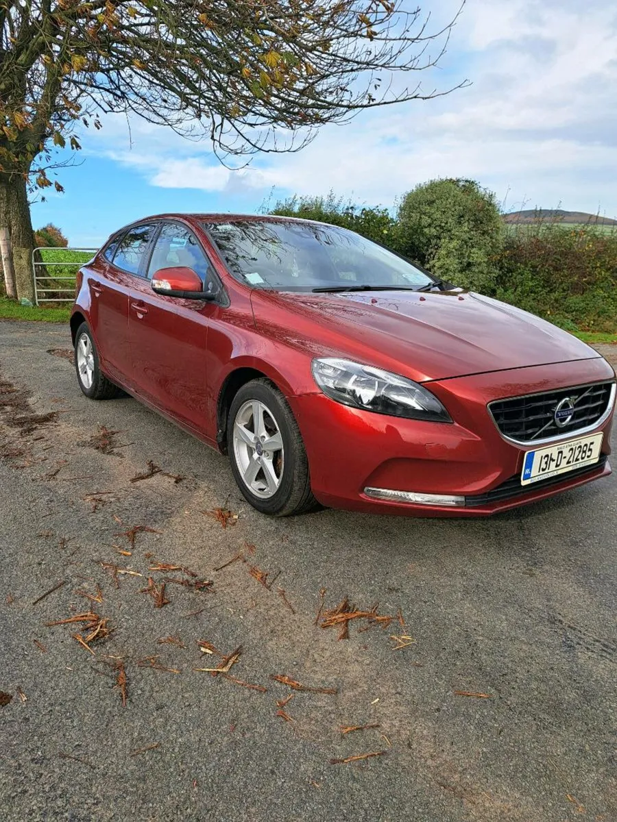 131 Volvo V40 Diesel - Image 3