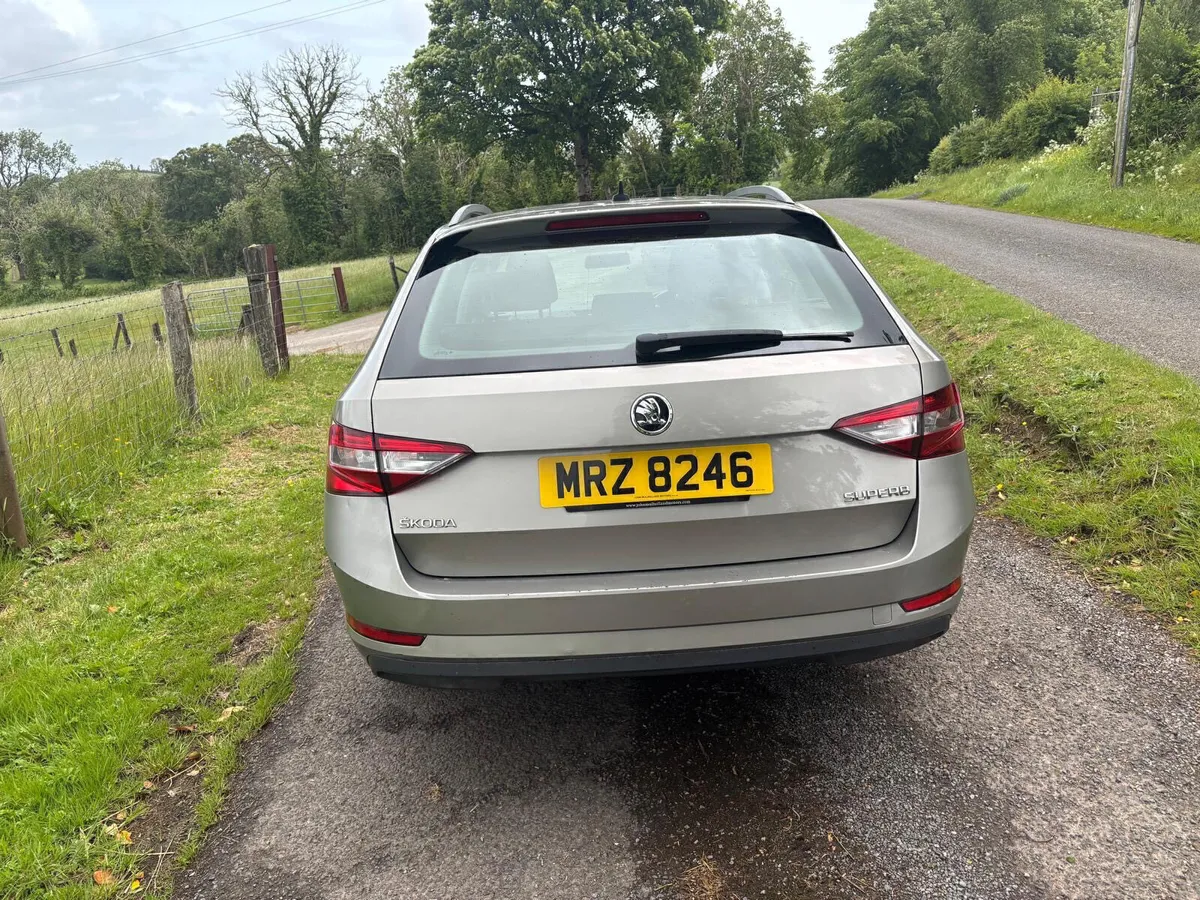 ‘17 Skoda Superb 1.6 S Tdi (LOW NOX) - Image 4