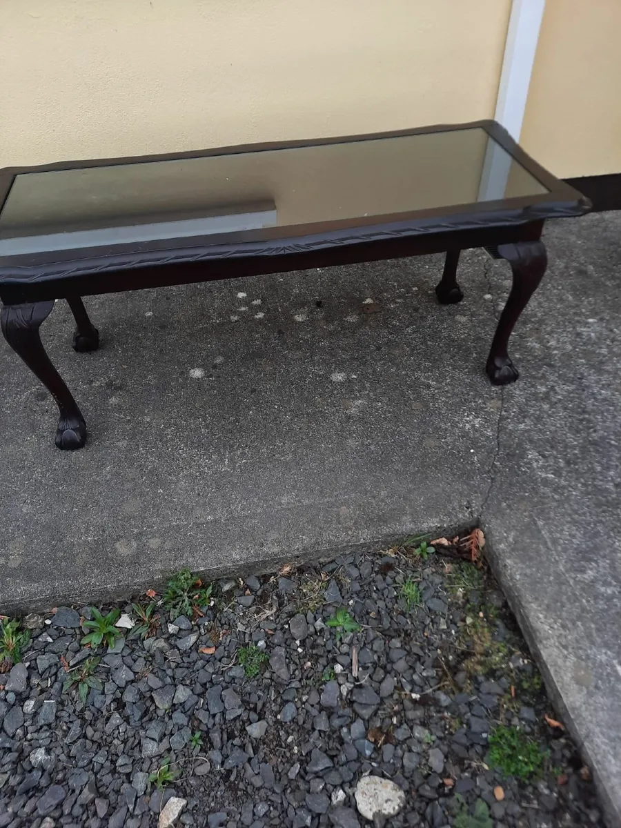 Antique  coeffee table - Image 4