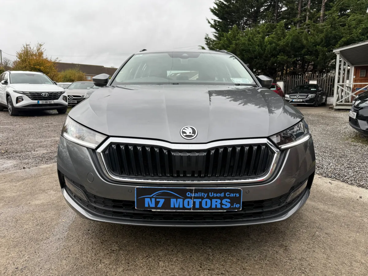 2024 Skoda Octavia 2.0 AMBITION - Image 2