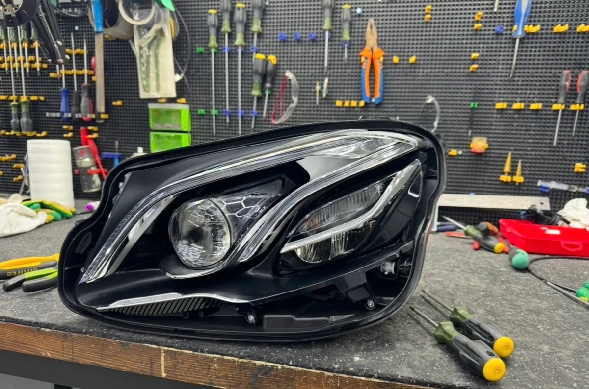 Professional Headlights Repair - Image 1