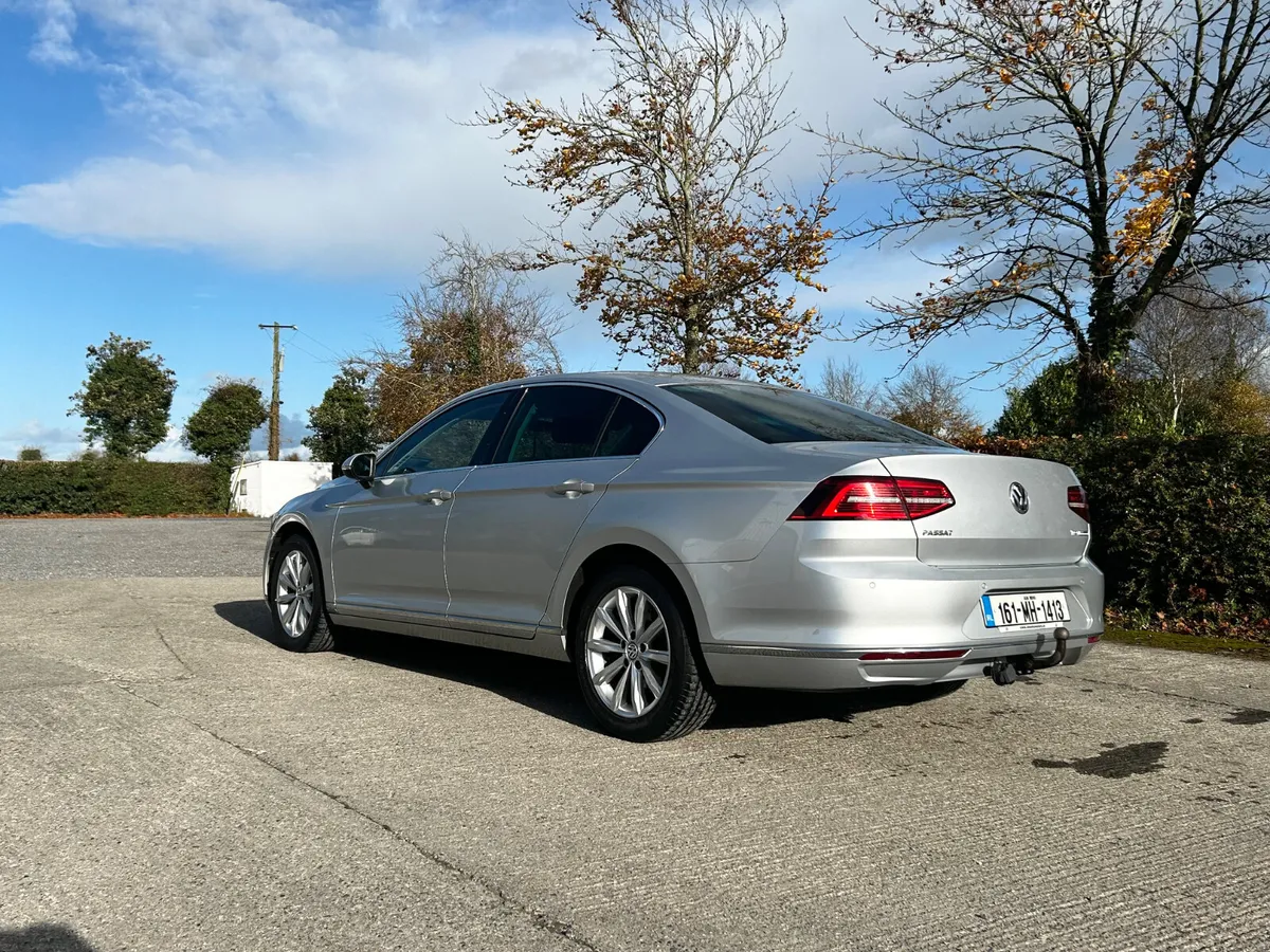 Volkswagen Passat 2016 - Image 4