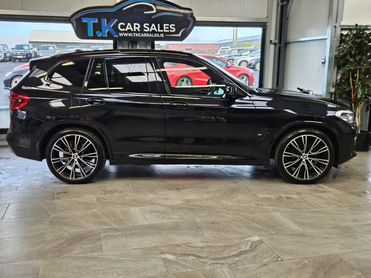 211 BMW X3 X-DRIVE PETROL HYBRID PLUG IN - Image 3