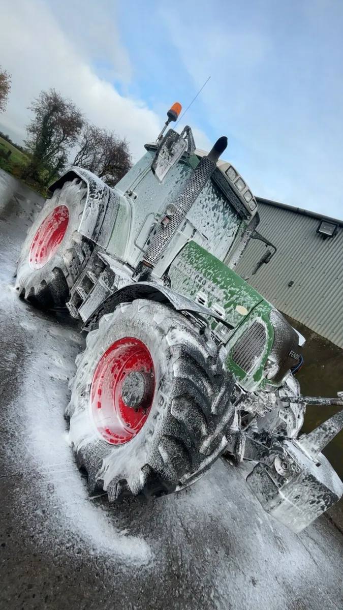 Fendt 820 Vario - Image 1