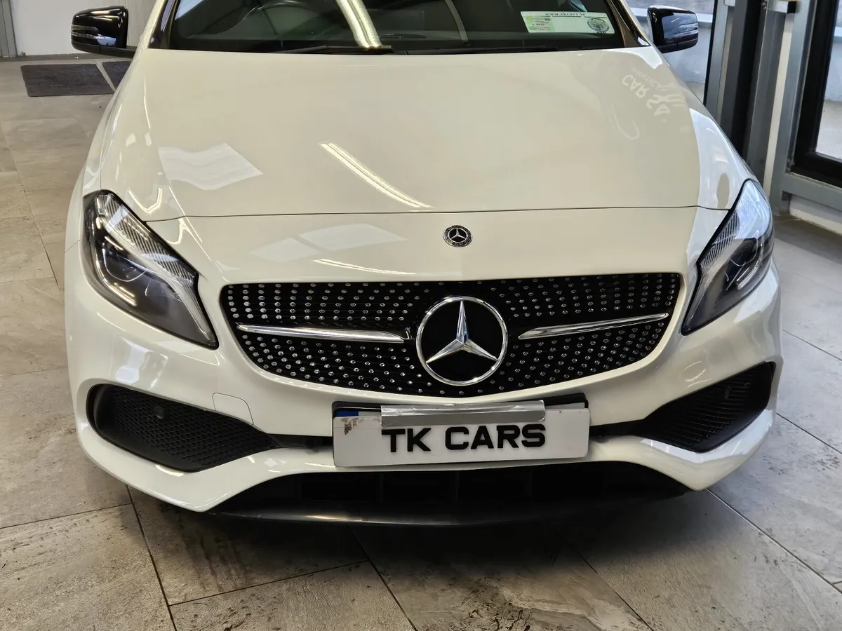 17 MERCEDES BENZ A-CLASS 200 AMG LINE PREMIUM - Image 4