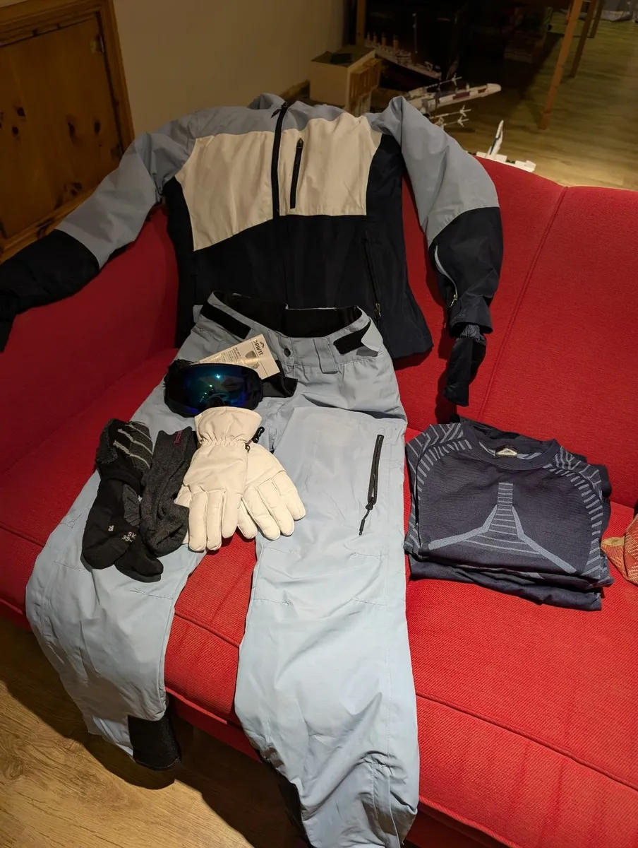Skiing clothes