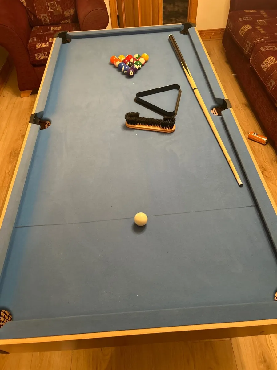 Folding pool table - Image 1